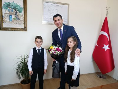 Ermenek Kaymakamı, 23 Nisan Kutlamaları Kapsamında Öğrencileri Makamında Ağırladı