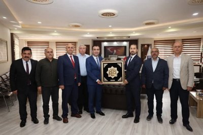 Makine Mühendisleri Odası Heyeti, Karaman Belediye Başkanı Kalaycı'yı Ziyaret Etti