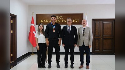 Karaman Valisi Çiçek, Türkiye Şampiyonu Güreşçi Mehmet Ali Dönmez'i Ağırladı