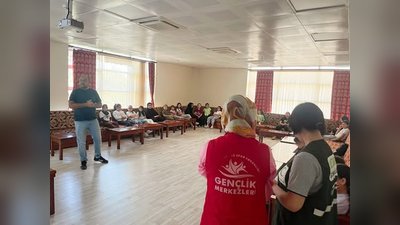 Karaman'da Teknoloji Bağımlılığı Semineri: Dijital Çağda Sağlıklı Denge Yolları Tartışıldı