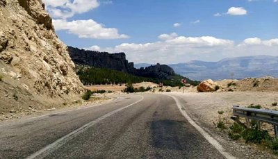 Ermenek-Mut Yolu'nda Patlatmalı Çalışma: 6 Saat Trafiğe Kapatılacak, Alternatif Güzergah Duyuruldu