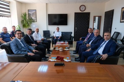 Karaman Valisi Hayrettin Çiçek, Ermenek Kaymakamlığı'nı Ziyaret Etti